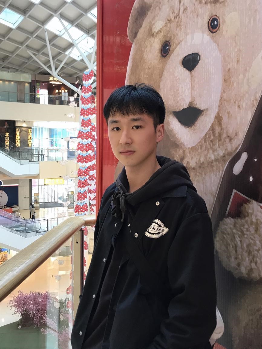 斯铁鑫.jpg