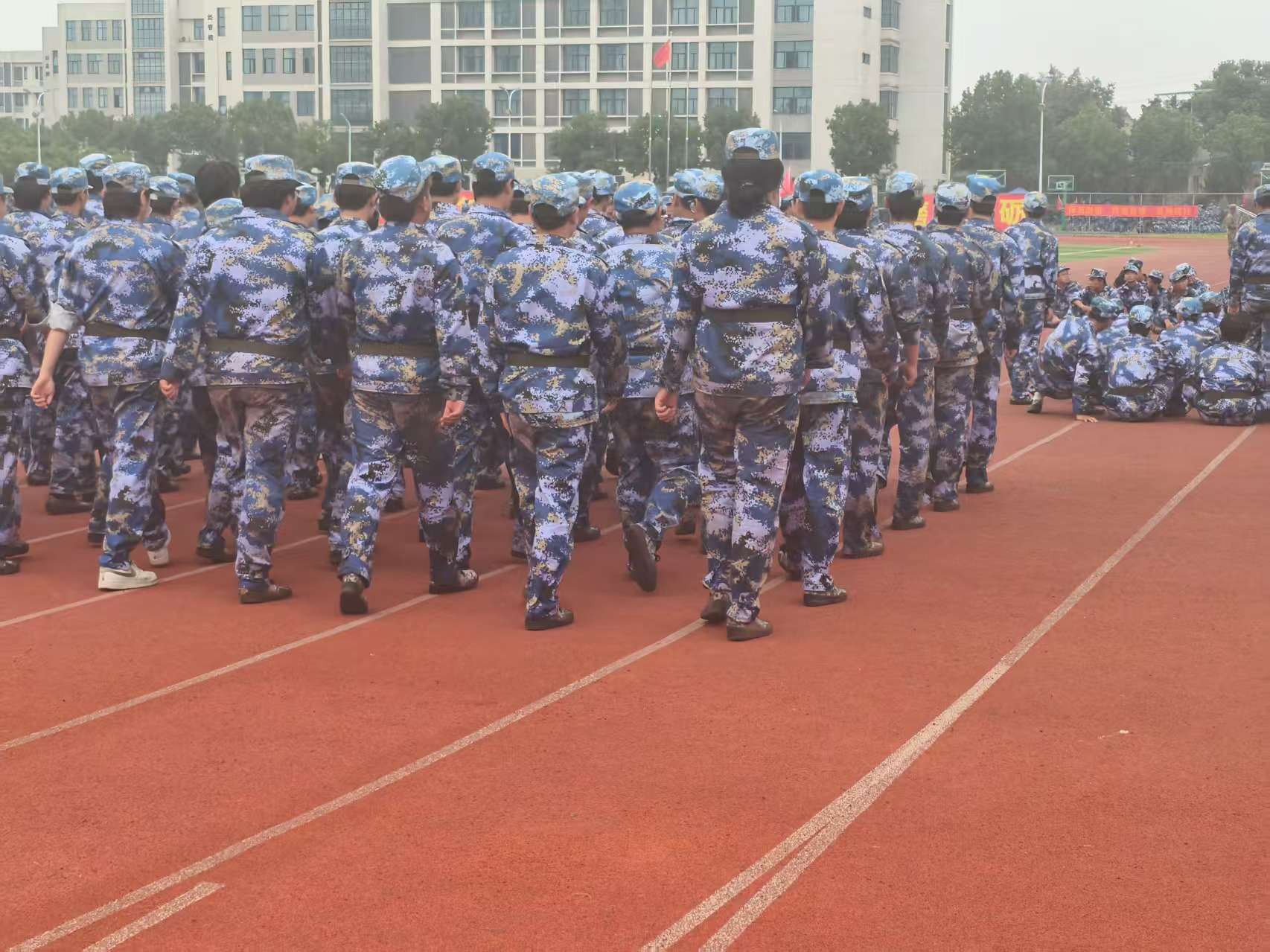 20250923165037_262077.jpg 微信图片_20250922173142_55_1.jpg