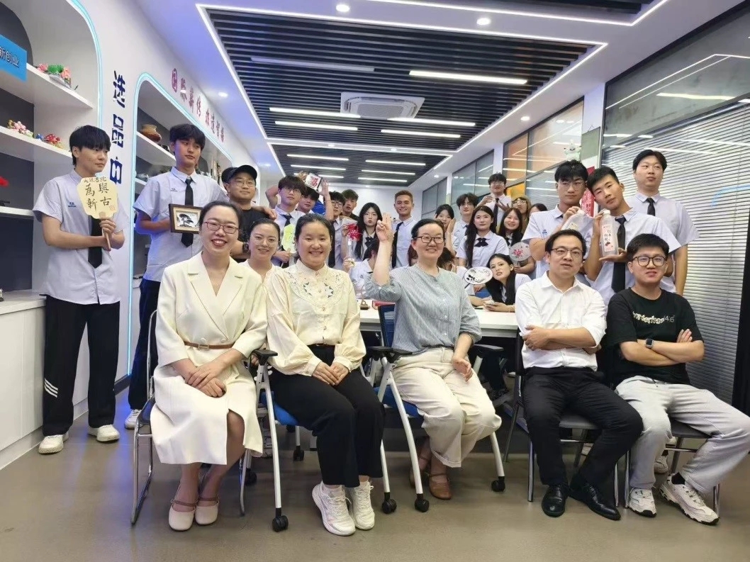 20251004163725_233089.jpg mmexport1759566385187.jpg