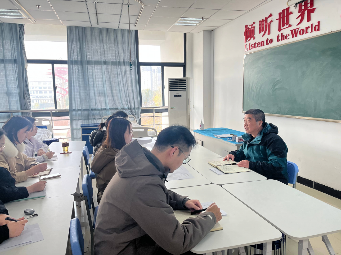 聚焦教学管理，擘画发展蓝图|健康护理学院召开教师座谈会--聚焦教学管理与工作部署