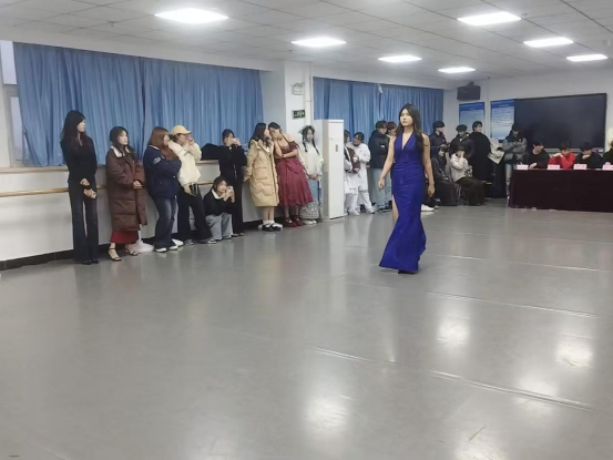 步履生风，绽放青春华彩|校园文化艺术节青年模特大赛健康护理学院分赛圆满落幕