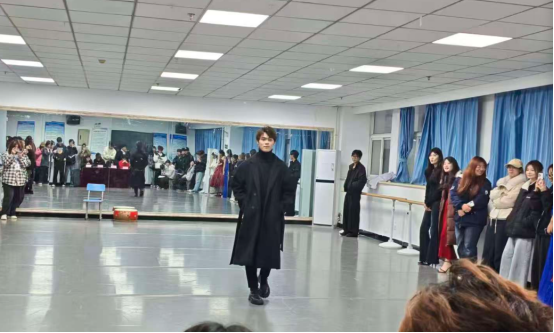 20251205093503_969422.png 20251205093503_969422.png