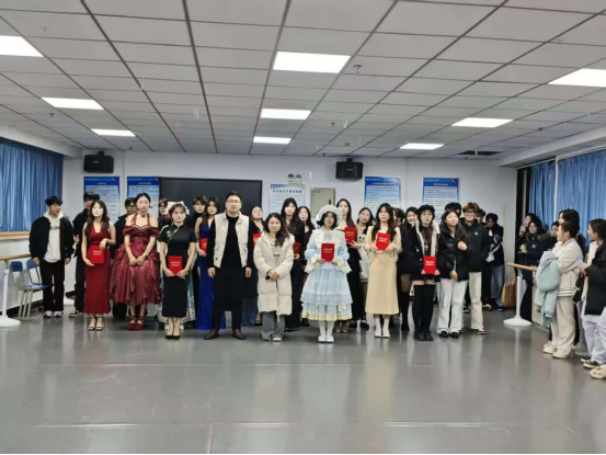 20251205093733_106257.png 20251205093733_106257.png