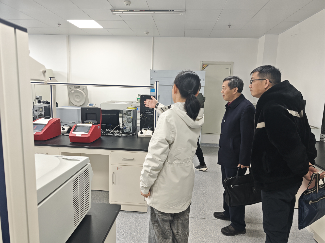 20251212213543_966622.png 微信图片_2025-12-12_213518_925.png