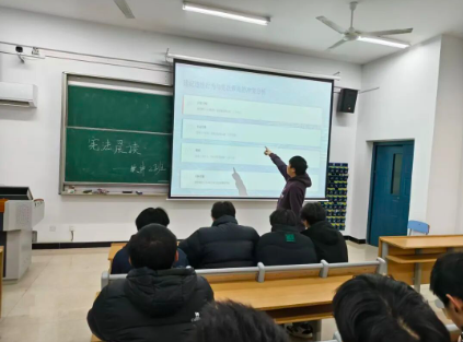 屏幕截图 2025-12-23 211845.png