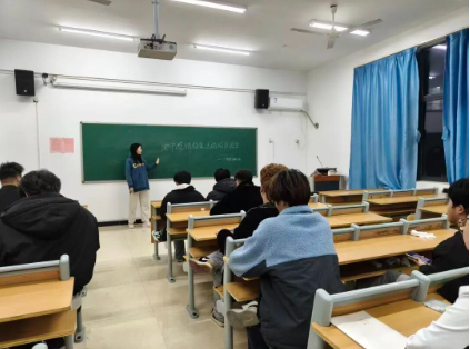 屏幕截图 2025-12-23 213958.png