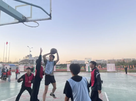 屏幕截图 2025-12-23 222623.png