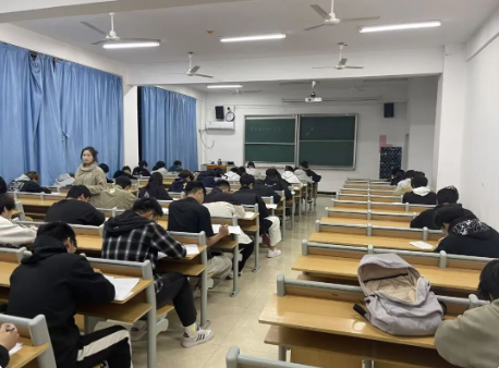 屏幕截图 2025-12-29 215228.png