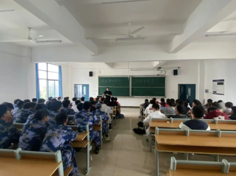 屏幕截图 2025-12-29 220454.png