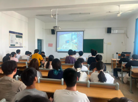 屏幕截图 2025-12-29 220825.png